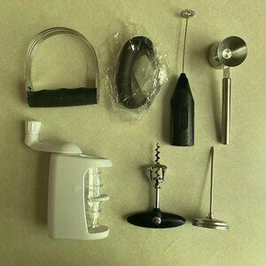 Set of 7 Kitchen Tools Dough Blender Bottle Opener Meat Thermometer E-Whisk etc.